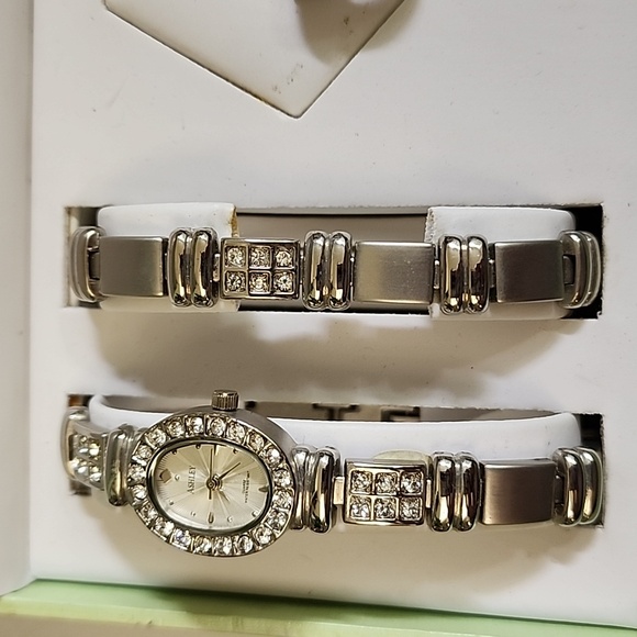 Ashley Princess Choice Jewelry Set - Picture 2 of 4